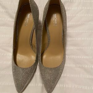 Michael Kors Dorothy Flex Pump. Size 7. Never worn. Bought at Browns for $148.